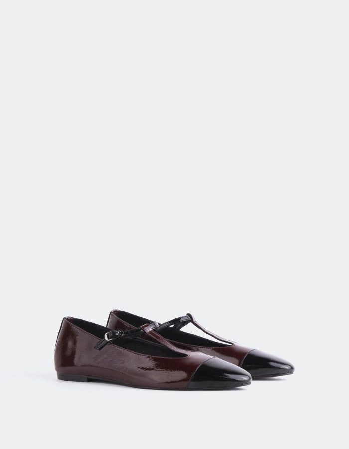 Elara Burgundy Black Patent