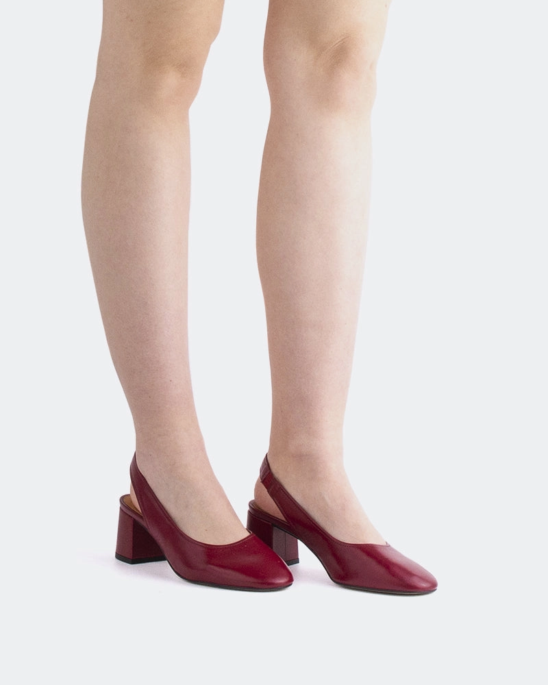 Jarotes Burgundy Leather