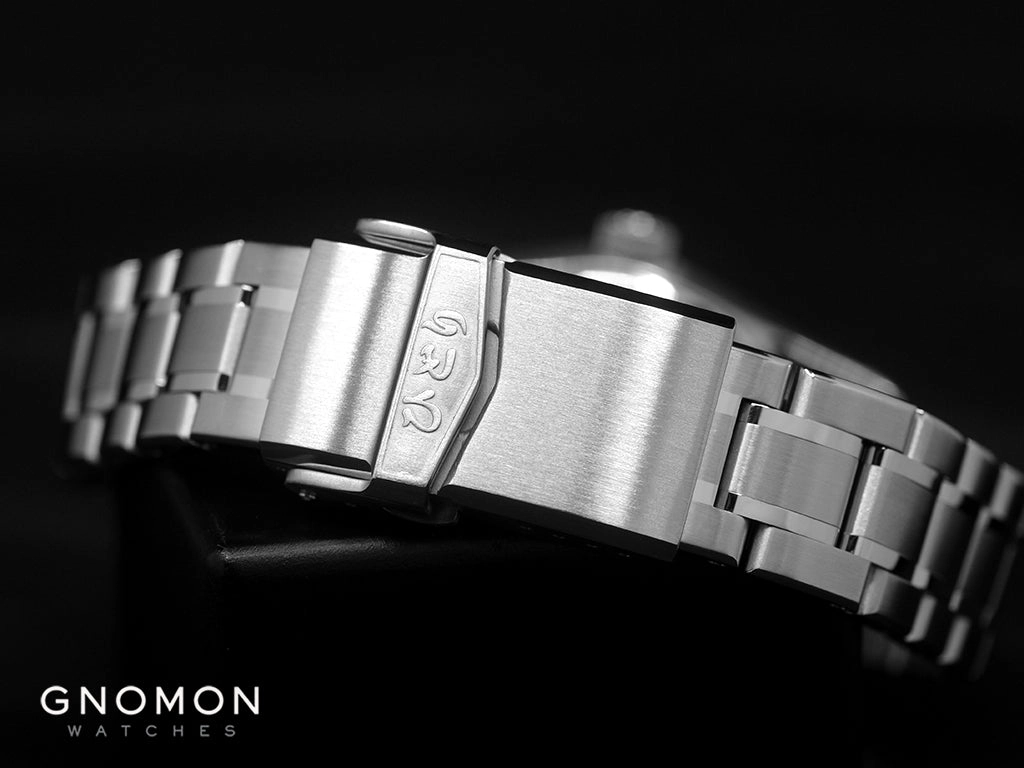 Meguro GMT Fuyu White