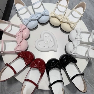 Round Toe Shoes with Removable Bow