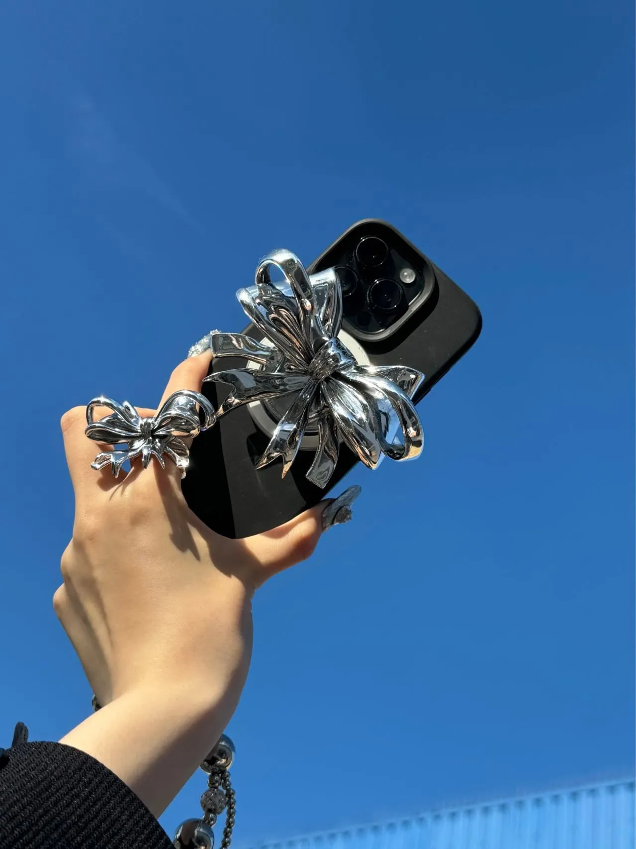 TORNADOSONG丨Magnetic Phone Holder – Bow