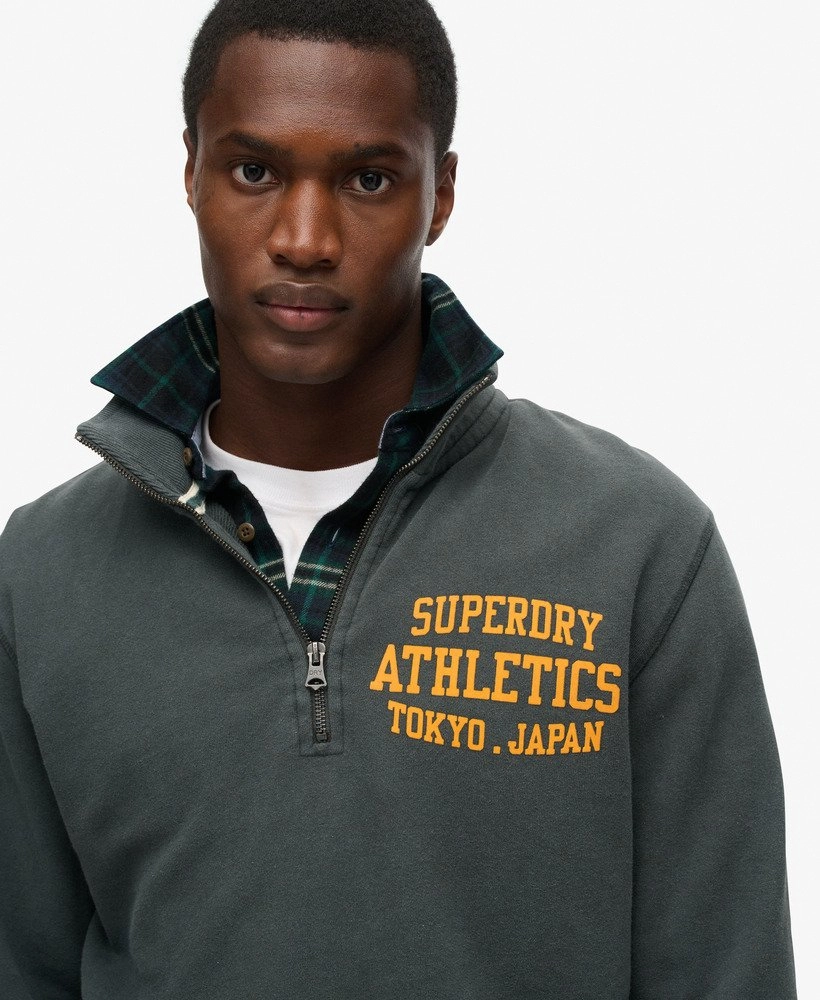 Track & Field Graphic Half Zip | Washed Black