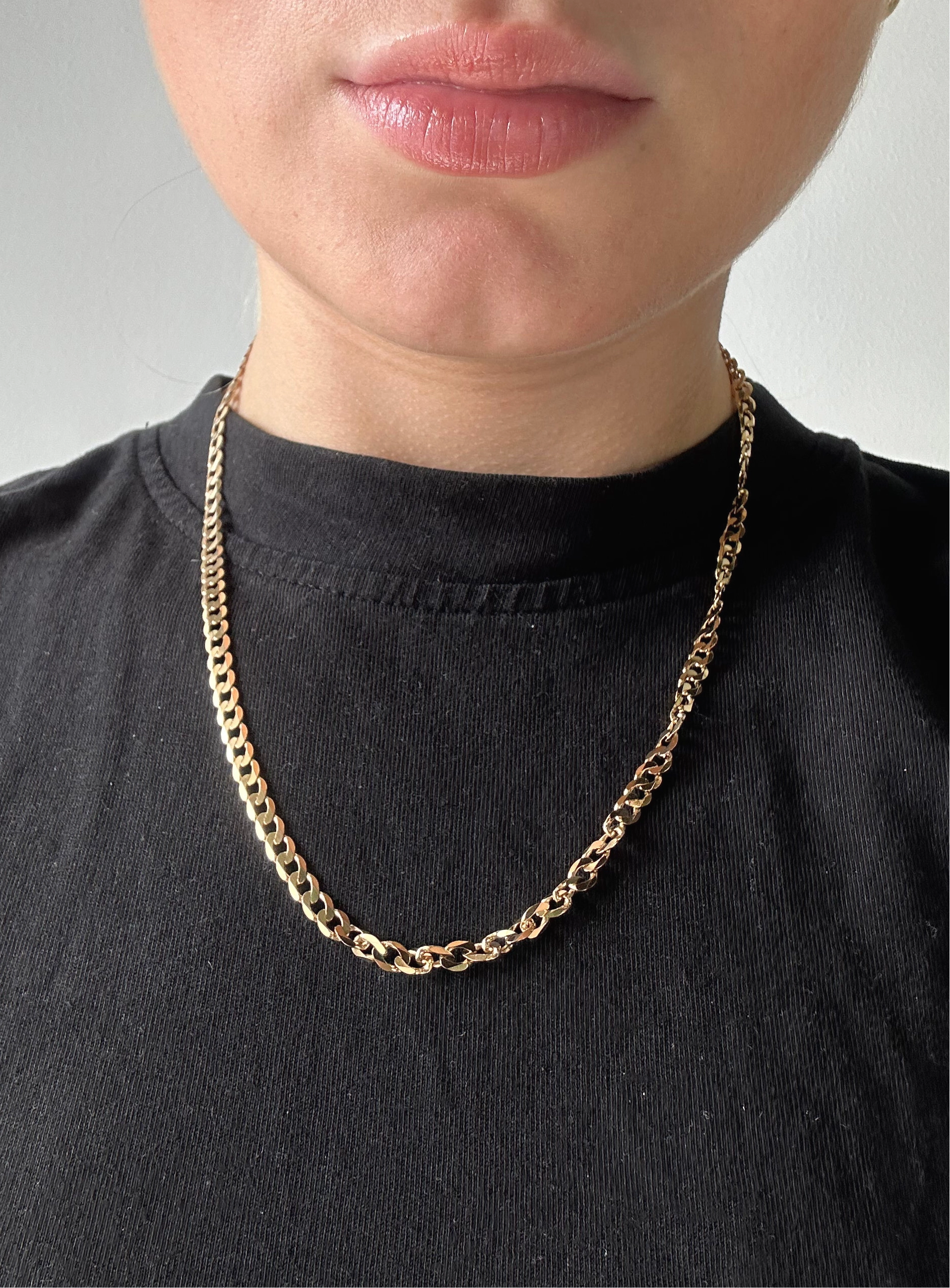 Vintage 9ct Yellow Gold Flat Circle Chain Necklace