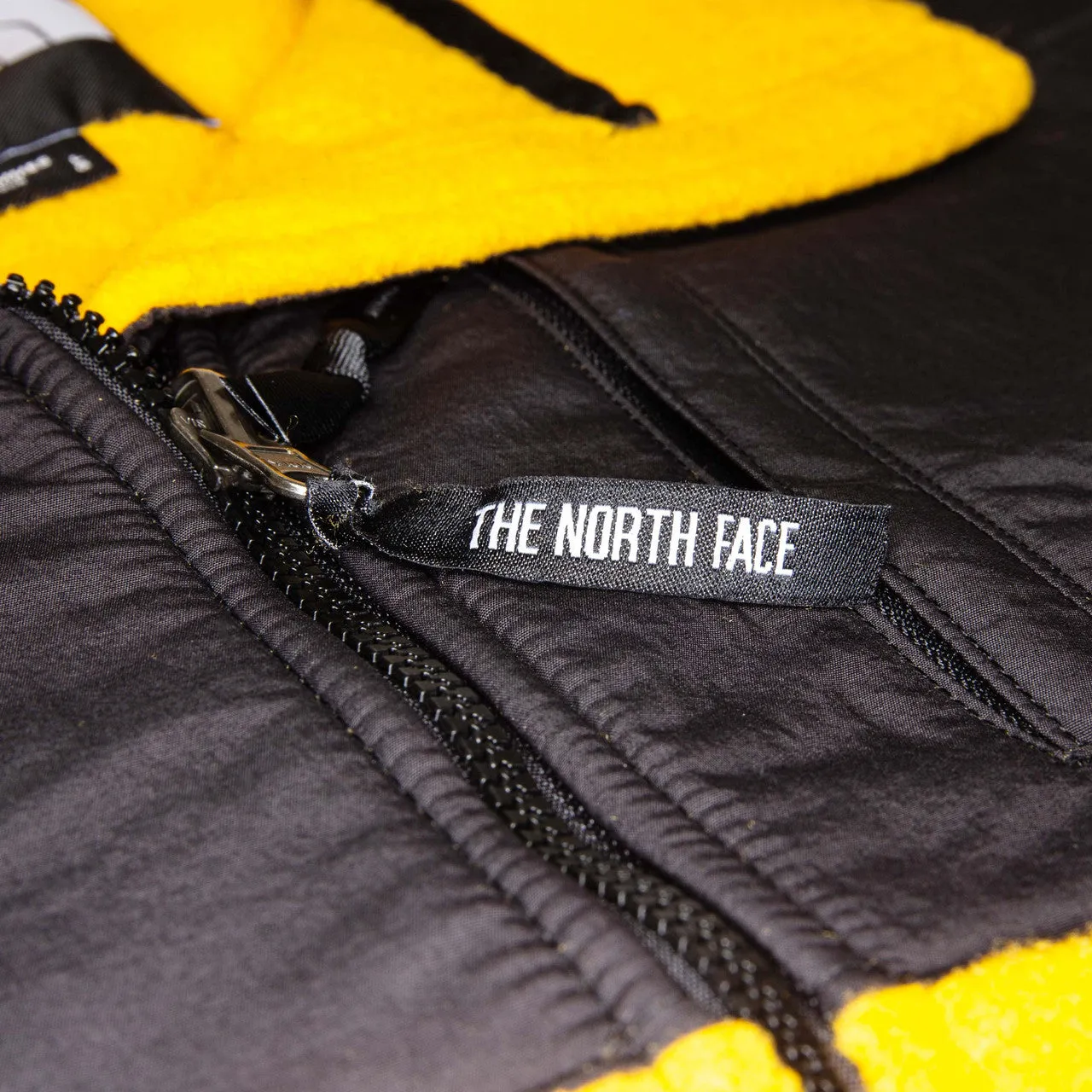 Wmns Retro Denali Jacket