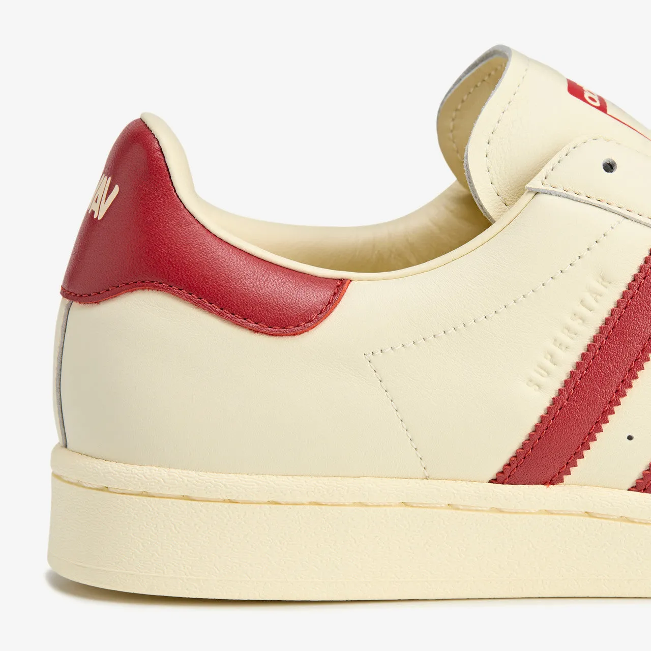 Wmns Superfinger Superstar x Avavav