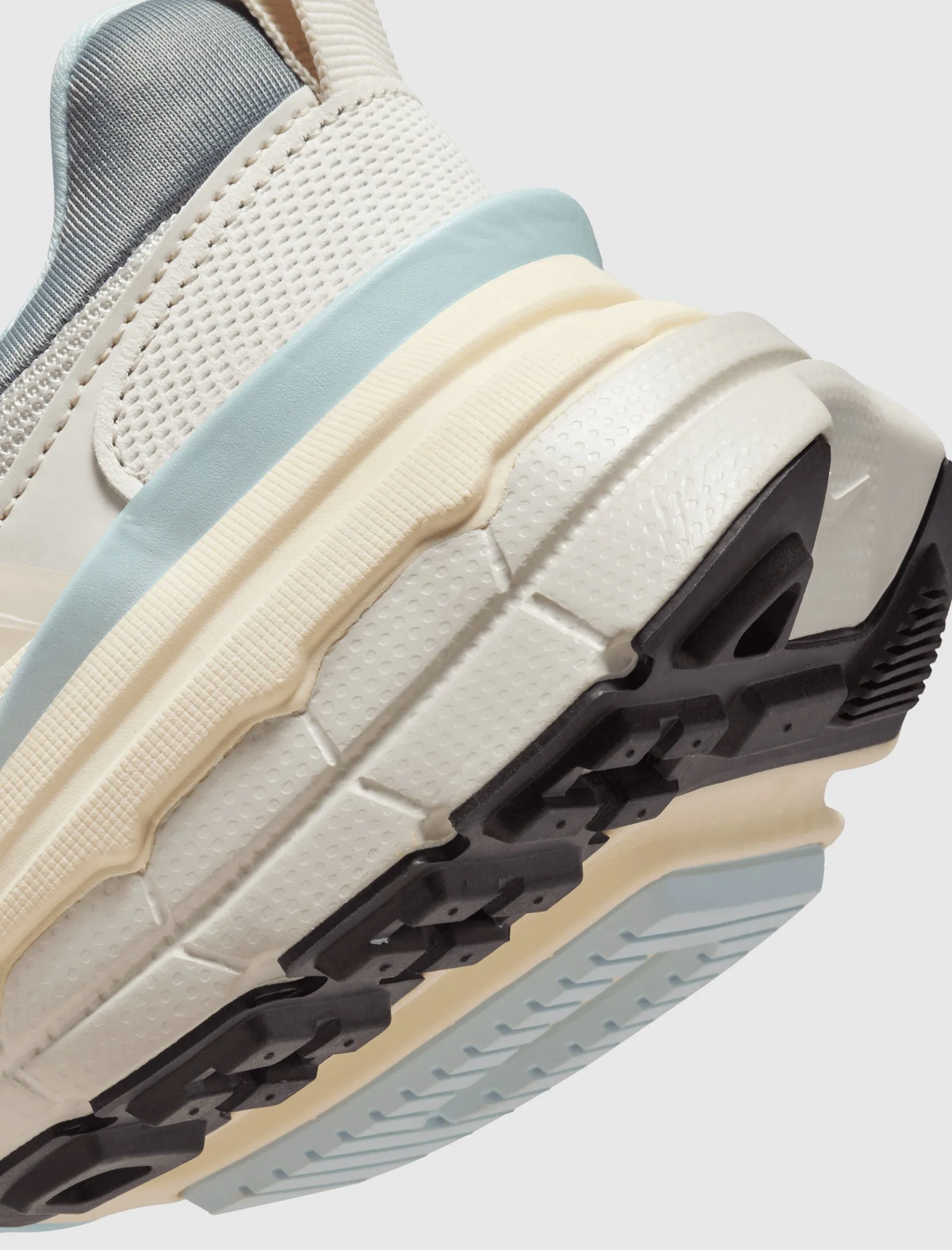 WOMEN'S V2K RUN LIGHT BONE